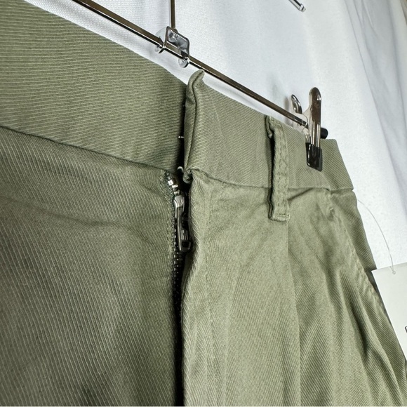 Gap Green High Rise Pleated Khaki Mom Camp Shorts 4 - Picture 5 of 6